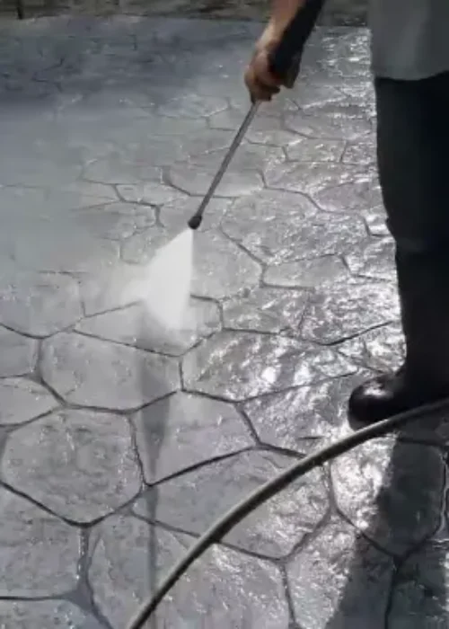 Cedar Rapids Concrete Cleaning Near Me